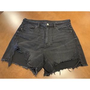 American Eagle Highest Rise Mom Short